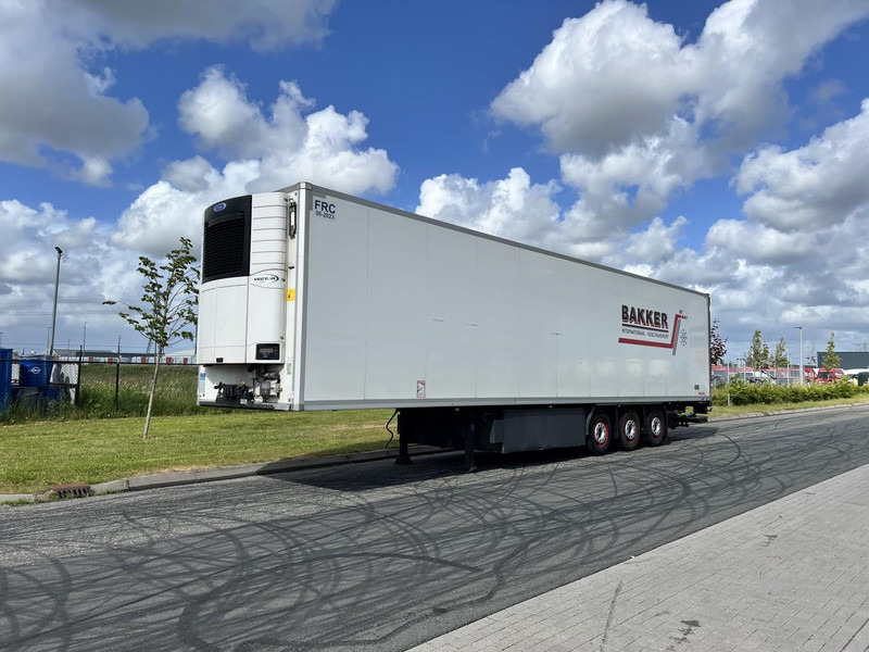 Kögel 3 - assige koeloplegger Carrier vector 1550 - Semirimorchio frigorifero: foto 1 Kögel 3 - assige koeloplegger Carrier vector 1550 - Semirimorchio frigorifero: foto 1
