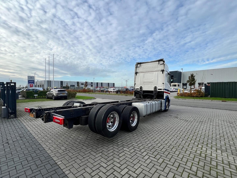 Scania S450 6x2 chassis cabine Retarder / Alcoa / Standclima / 715cm - Autocarro telaio: foto 5 Scania S450 6x2 chassis cabine Retarder / Alcoa / Standclima / 715cm - Autocarro telaio: foto 5