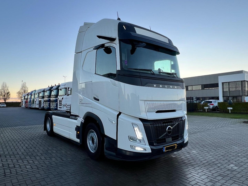 Volvo FH 460 4x2 trekker Aero / Globetrotter XL / Standclima - Trattore stradale: foto 3 Volvo FH 460 4x2 trekker Aero / Globetrotter XL / Standclima - Trattore stradale: foto 3
