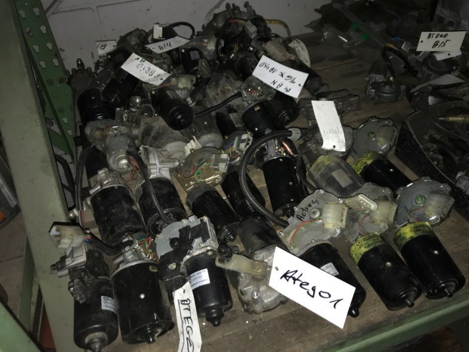 DAF - Motore alzacristalli per Camion: foto 1 DAF - Motore alzacristalli per Camion: foto 1