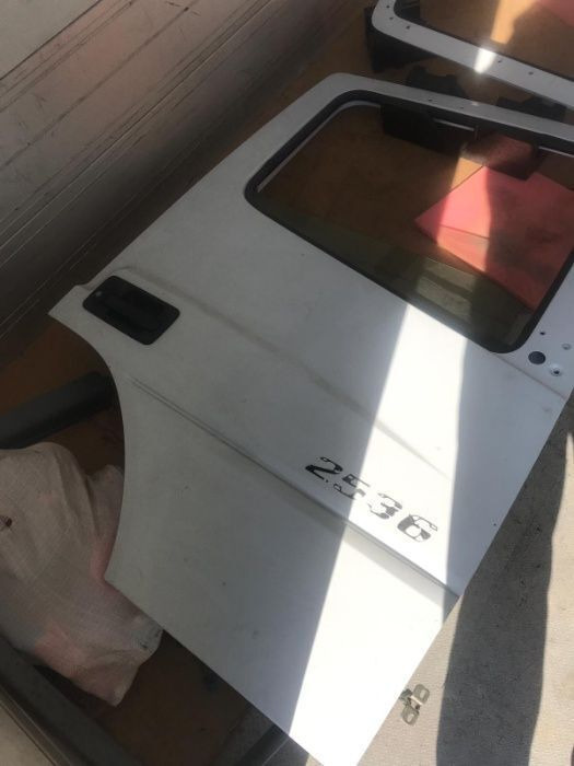 Geam+fata usa   Mercedes-Benz ACTROS ATEGO AXOR - Porta e ricambi per Camion: foto 3 Geam+fata usa   Mercedes-Benz ACTROS ATEGO AXOR - Porta e ricambi per Camion: foto 3