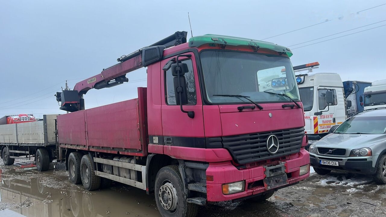 Mercedes-Benz Actros MP1 - Autocarro con pianale/ Cassone fisso, Camion con gru: foto 1 Mercedes-Benz Actros MP1 - Autocarro con pianale/ Cassone fisso, Camion con gru: foto 1