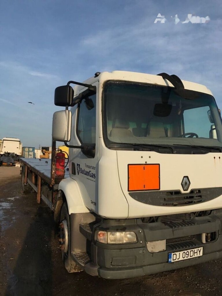 Renault Midlum DXI Adr Transport Butelii - Autocarro con pianale/ Cassone fisso: foto 3 Renault Midlum DXI Adr Transport Butelii - Autocarro con pianale/ Cassone fisso: foto 3