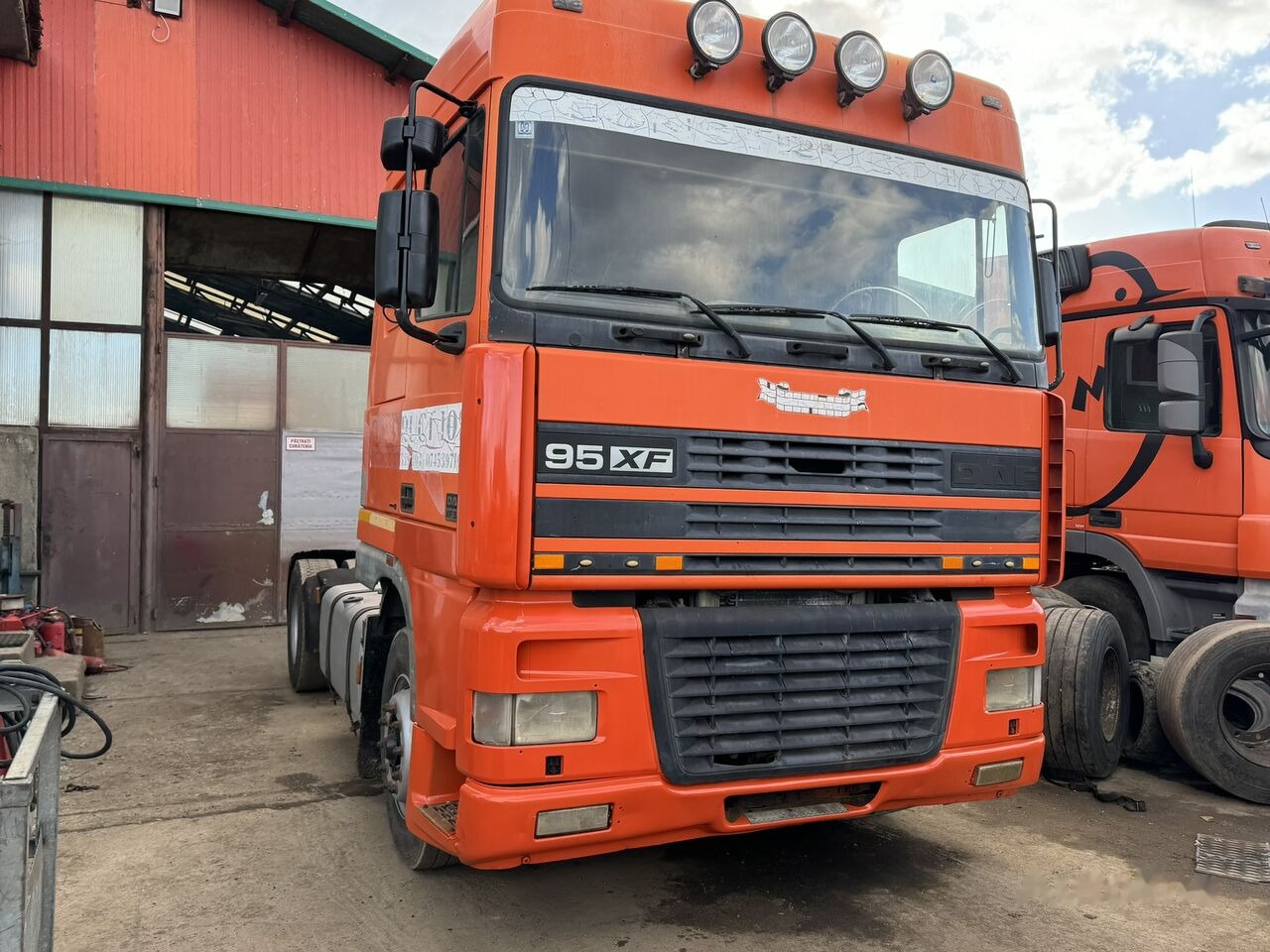 DAF XF 95 530 Euro 3 EXPORT Retarder - Trattore stradale: foto 5 DAF XF 95 530 Euro 3 EXPORT Retarder - Trattore stradale: foto 5