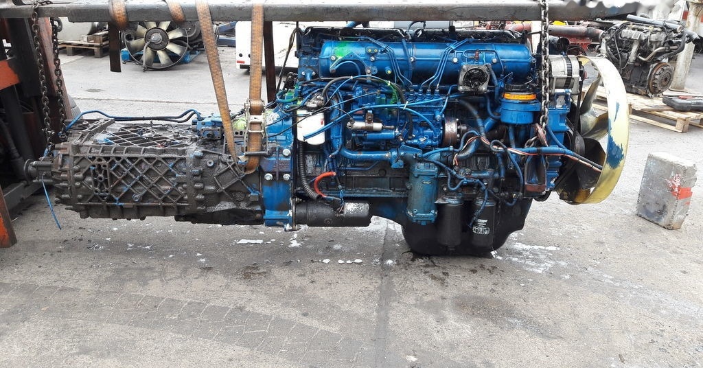 IVECO 8210.42L 420 E2 IVECO EuroTech Magirus - Motore per Camion: foto 1 IVECO 8210.42L 420 E2 IVECO EuroTech Magirus - Motore per Camion: foto 1