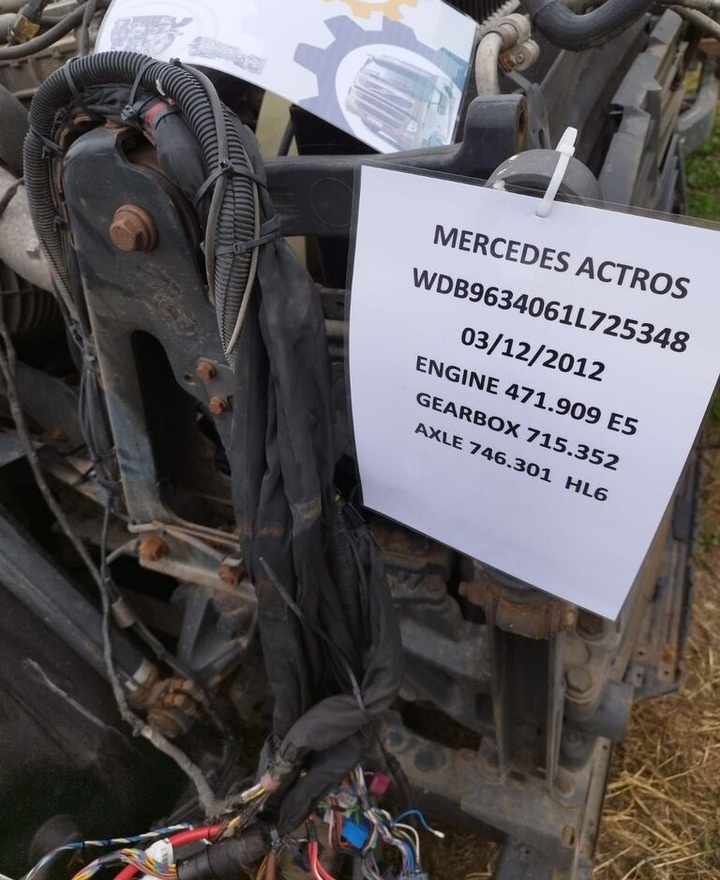 Mercedes-Benz Actros truck - Telaio per Camion: foto 1 Mercedes-Benz Actros truck - Telaio per Camion: foto 1