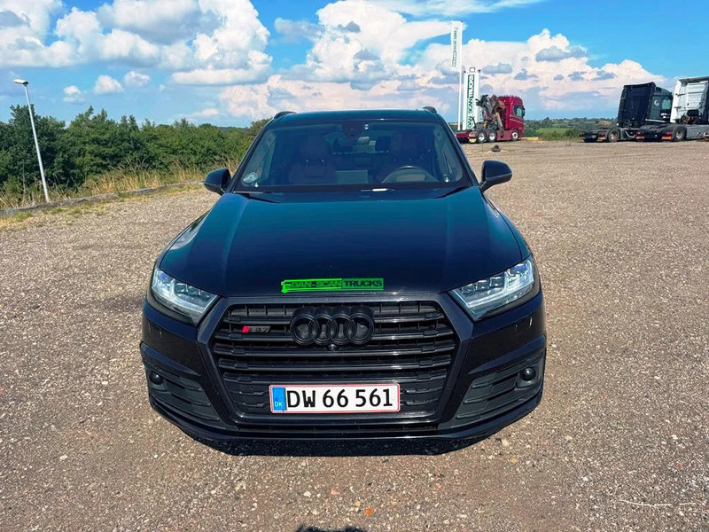 Audi SQ7 Black Edition. panoramo sun roof. . oil heater. head up display. 21" alu weels. night vision. B&O sound system. - SUV/ Fuoristrada: foto 4 Audi SQ7 Black Edition. panoramo sun roof. . oil heater. head up display. 21" alu weels. night vision. B&O sound system. - SUV/ Fuoristrada: foto 4