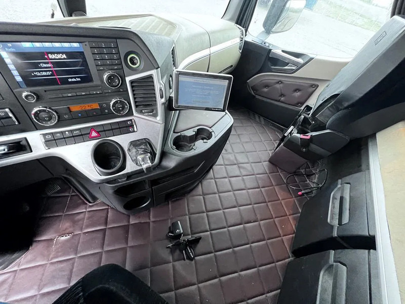 Trattore stradale Mercedes-Benz Actros 1843 Special Interior. Air / Air suspension. Euro 6: foto 14 Trattore stradale Mercedes-Benz Actros 1843 Special Interior. Air / Air suspension. Euro 6: foto 14