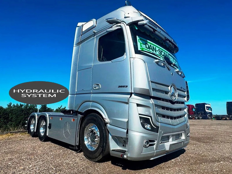 Mercedes-Benz Actros 2653 Special Interior. 6x2 3250mm weelbase. Air / Air suspension. hydr. syatem. Invertor. Micro wave. - Trattore stradale: foto 2 Mercedes-Benz Actros 2653 Special Interior. 6x2 3250mm weelbase. Air / Air suspension. hydr. syatem. Invertor. Micro wave. - Trattore stradale: foto 2