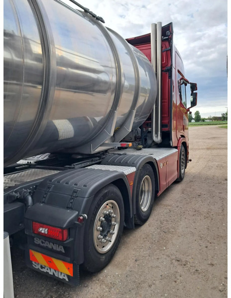 Scania R590 V8 NGS Rear steering 6x2*4. Air / Air suspension. Hydr. system - Trattore stradale: foto 5 Scania R590 V8 NGS Rear steering 6x2*4. Air / Air suspension. Hydr. system - Trattore stradale: foto 5
