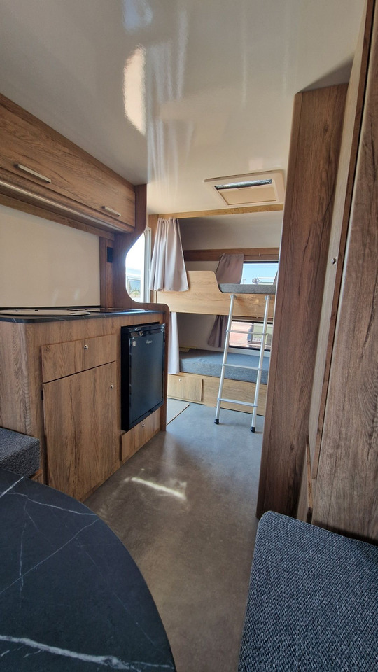 N-LAZUR Niewiadów Nowa Przyczepa Kempingowa dla 4 osób z Łazienką - Caravan: foto 2 N-LAZUR Niewiadów Nowa Przyczepa Kempingowa dla 4 osób z Łazienką - Caravan: foto 2