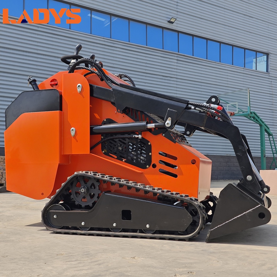 LADYS Free Shipping Mini Skid Steer Loader Compact Track Electric/Diesel Chinese Mini Skid Steer Loader For Sale With Mini Skid Steer Attachments 4 In 1 Bucket - Minipala: foto 2 LADYS Free Shipping Mini Skid Steer Loader Compact Track Electric/Diesel Chinese Mini Skid Steer Loader For Sale With Mini Skid Steer Attachments 4 In 1 Bucket - Minipala: foto 2