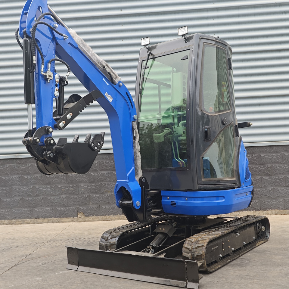 LEZUM DY25U Mini Excavator CE Certification Kubota Engine(Factory Outlet) Mini Pelle Minibagger Minikoparka Miniexcavadora - Miniescavatore: foto 3 LEZUM DY25U Mini Excavator CE Certification Kubota Engine(Factory Outlet) Mini Pelle Minibagger Minikoparka Miniexcavadora - Miniescavatore: foto 3
