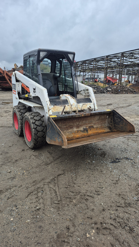 BOBCAT S130 - Minipala: foto 4 BOBCAT S130 - Minipala: foto 4