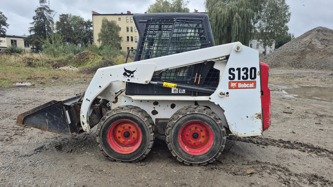 BOBCAT S130 - Minipala: foto 2 BOBCAT S130 - Minipala: foto 2
