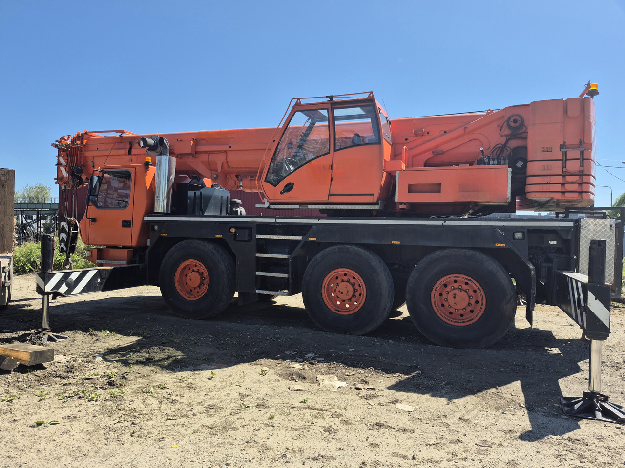 GROVE GMK3055 - Autogru: foto 1 GROVE GMK3055 - Autogru: foto 1