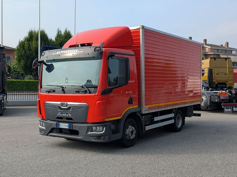 MAN TGL Cubo con pedana 7,5 tonn EURO6 MAN TGL 7,5 tonn EURO6 - Autocarro furgonato: foto 2 MAN TGL Cubo con pedana 7,5 tonn EURO6 MAN TGL 7,5 tonn EURO6 - Autocarro furgonato: foto 2