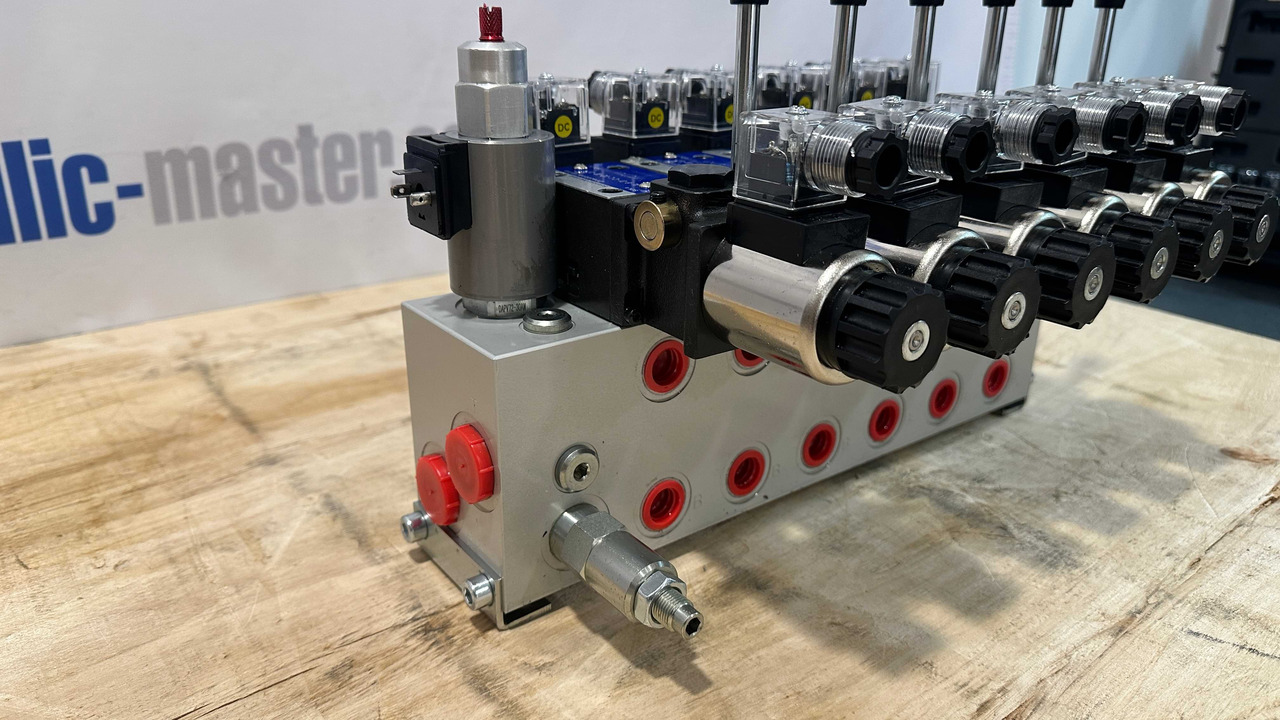 Macchina da cantiere Proportional Valve Cetop valve 6 functions 16GPM 60 l/min + Scanreco G2B Radio Remote and manual operation: foto 11
