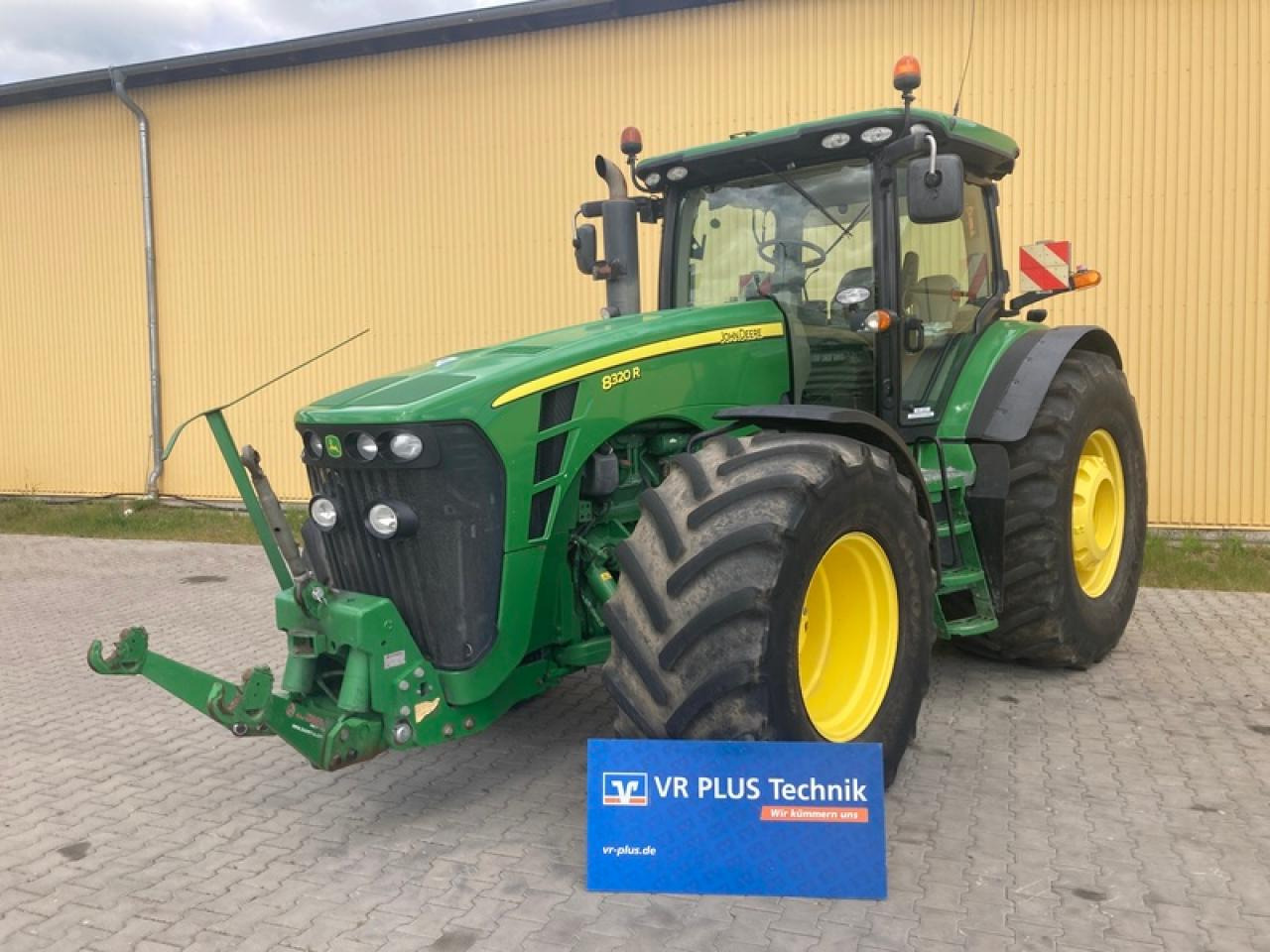 John Deere 8320 R AUTOPOWER - Trattore: foto 1 John Deere 8320 R AUTOPOWER - Trattore: foto 1