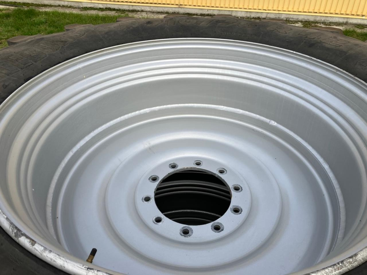 Trelleborg 710/75R42 TM900 - Pneumatico: foto 3 Trelleborg 710/75R42 TM900 - Pneumatico: foto 3