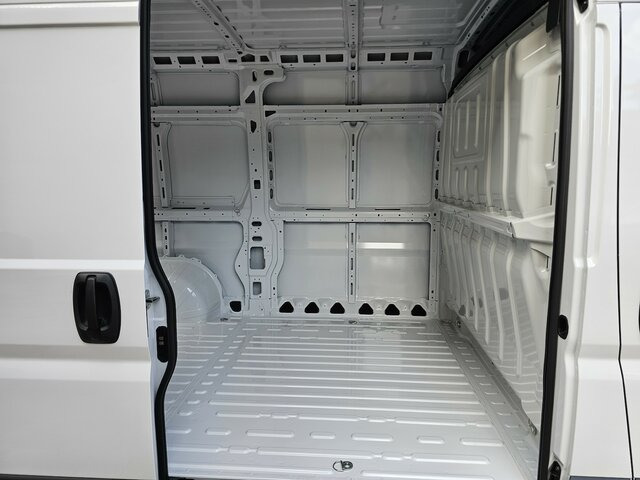 Furgone chiuso FIAT Ducato 35 MAXI 180 Serie10-9.2 Modell 2025 L2H2: foto 21