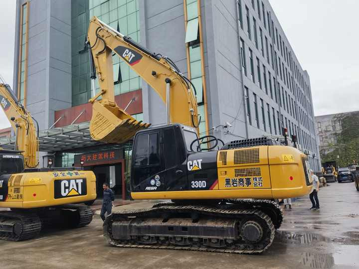 30ton Secondhand CAT 330D Heavy Duty Construction Mining excavator used caterpillar 330d For Sale - Escavatore cingolato: foto 2 30ton Secondhand CAT 330D Heavy Duty Construction Mining excavator used caterpillar 330d For Sale - Escavatore cingolato: foto 2