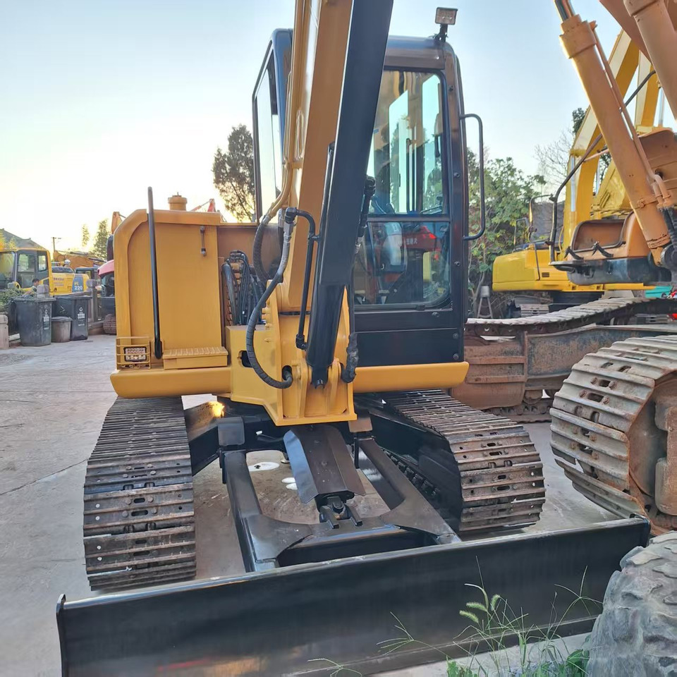 CAT 306E Excavator - Miniescavatore: foto 1 CAT 306E Excavator - Miniescavatore: foto 1