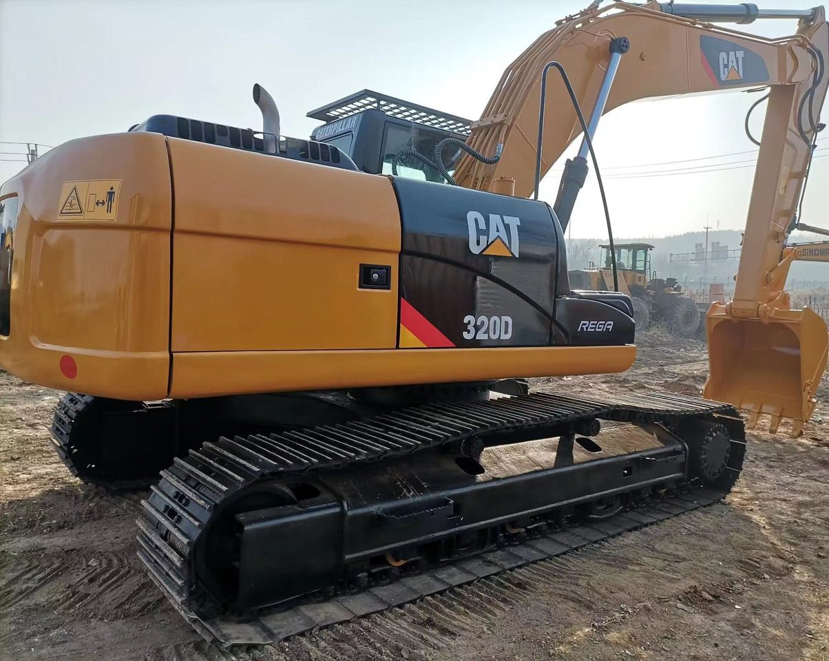 CAT 320DL used excavator - Escavatore cingolato: foto 1 CAT 320DL used excavator - Escavatore cingolato: foto 1