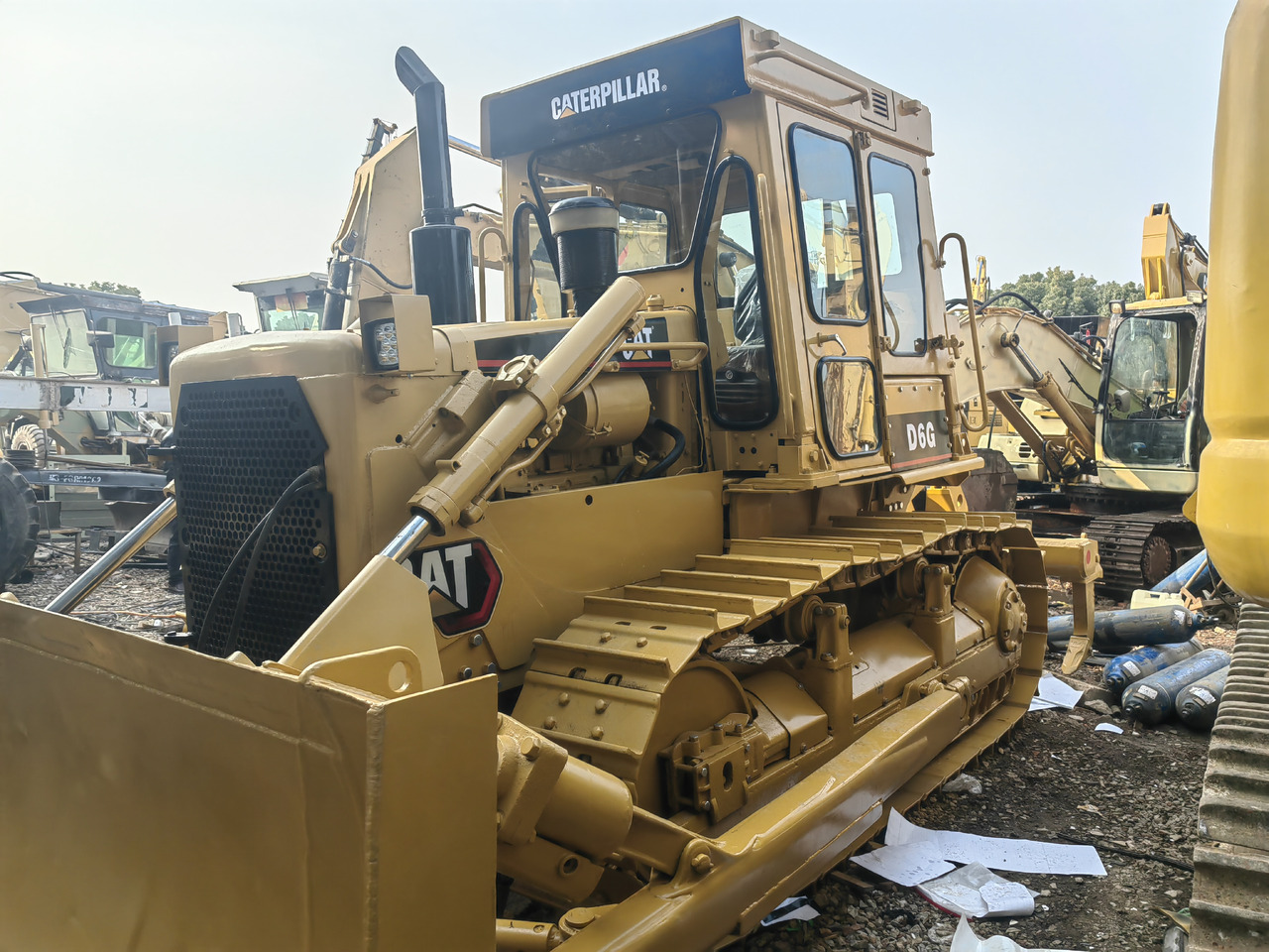 CAT D6G Bulldozer - Bulldozer: foto 2 CAT D6G Bulldozer - Bulldozer: foto 2