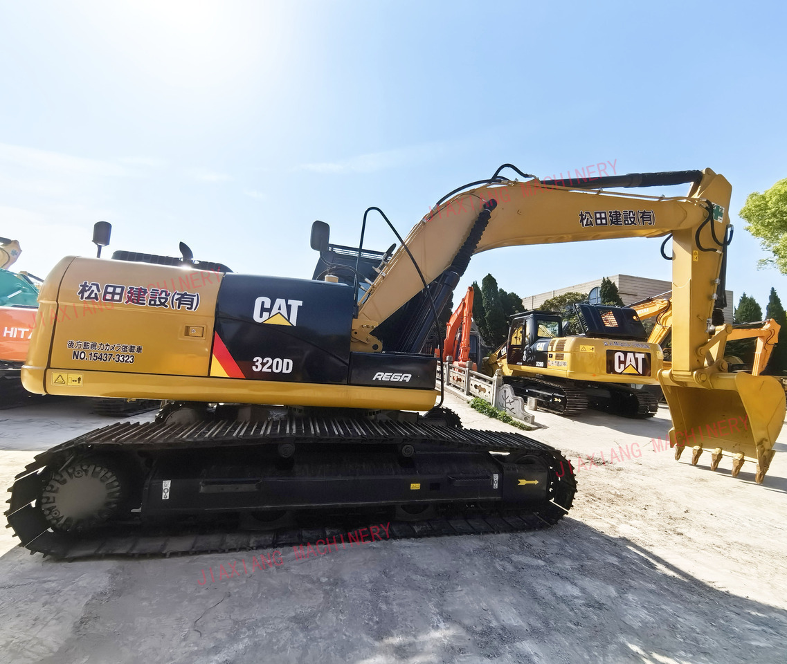 CAT320D excavator - Escavatore cingolato: foto 1 CAT320D excavator - Escavatore cingolato: foto 1