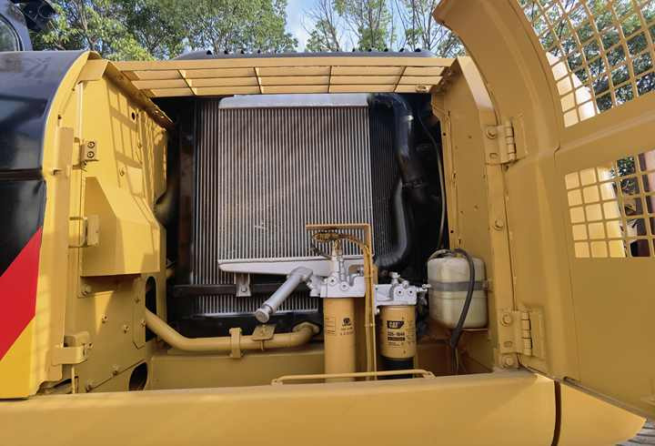 Cat excavator 330D Caterpillar 330D with good condition cat330d machines cheap for sale - Escavatore cingolato: foto 5 Cat excavator 330D Caterpillar 330D with good condition cat330d machines cheap for sale - Escavatore cingolato: foto 5