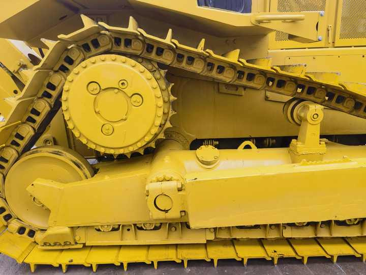 Cheap Price Japan Used Caterpillar Tractor Dozer Cat D7r Bulldozer with Rippers - Bulldozer: foto 4 Cheap Price Japan Used Caterpillar Tractor Dozer Cat D7r Bulldozer with Rippers - Bulldozer: foto 4