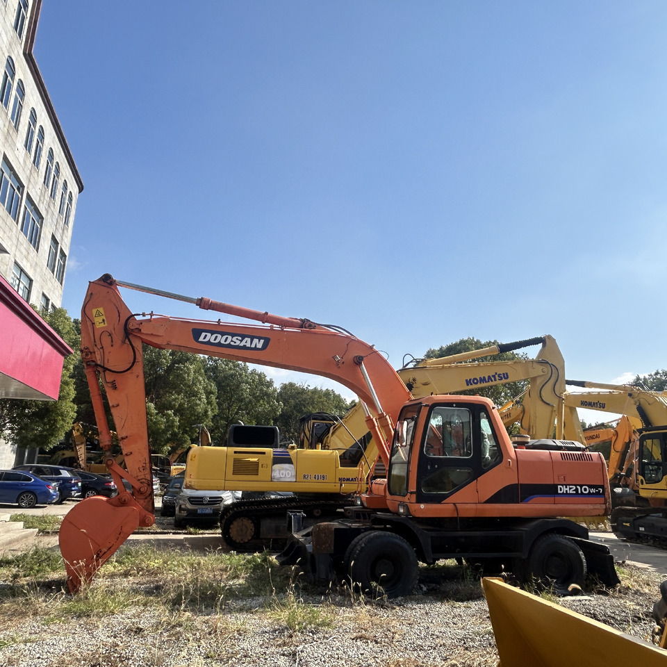 Doosan DH210w-7 wheel excavator - Escavatore gommato: foto 5 Doosan DH210w-7 wheel excavator - Escavatore gommato: foto 5