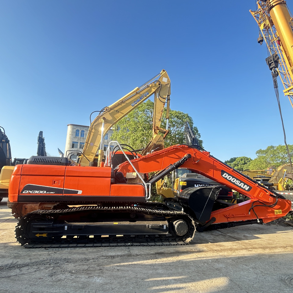 Doosan DX300LC Crawler Excavator - Escavatore cingolato: foto 2 Doosan DX300LC Crawler Excavator - Escavatore cingolato: foto 2