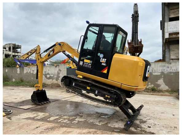 Good condition high quality original design second hand excavator CAT306E2 cat 305.5 hydraulic crawler digger for sale - Escavatore cingolato: foto 1 Good condition high quality original design second hand excavator CAT306E2 cat 305.5 hydraulic crawler digger for sale - Escavatore cingolato: foto 1
