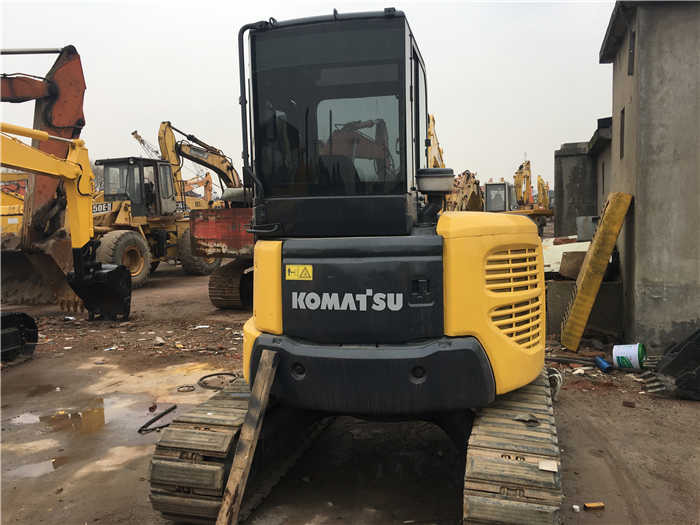Japanese Cheap Selling Used Mini Excavator Komatsu PC55MR 5.5Tons PC56-7 komatsu pc55mr-2 excavator used digger in shanghai - Miniescavatore: foto 2 Japanese Cheap Selling Used Mini Excavator Komatsu PC55MR 5.5Tons PC56-7 komatsu pc55mr-2 excavator used digger in shanghai - Miniescavatore: foto 2