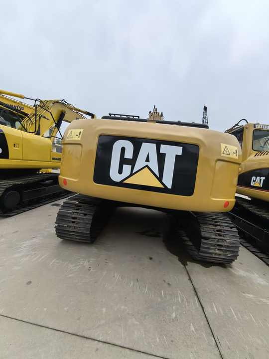 Original Used CAT Excavator 320 320C 320D 320D2 Second Hand Digger IN STOCK - Escavatore cingolato: foto 4 Original Used CAT Excavator 320 320C 320D 320D2 Second Hand Digger IN STOCK - Escavatore cingolato: foto 4