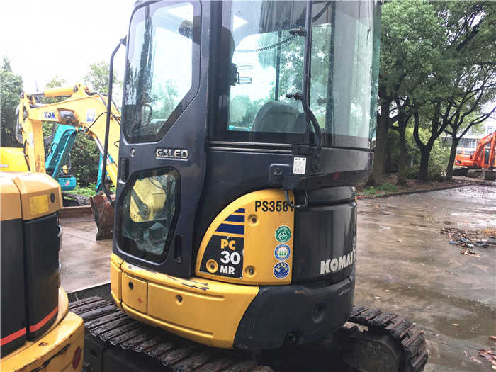 Reasonable price good quality second-hand Komatsu PC30 used Komatsu mini excavator digger for sale - Escavatore cingolato: foto 5 Reasonable price good quality second-hand Komatsu PC30 used Komatsu mini excavator digger for sale - Escavatore cingolato: foto 5