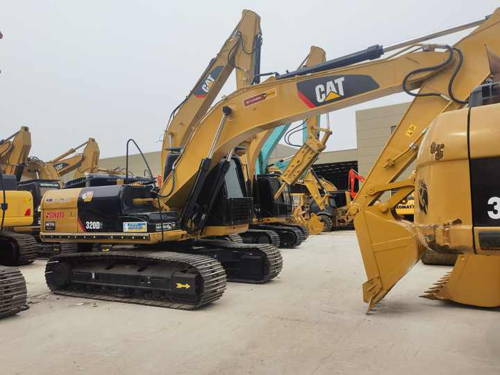 Escavatore Used Caterpillar 320 Excavator Japan Cat 320D2 Excavator Good Perform in stock: foto 6
