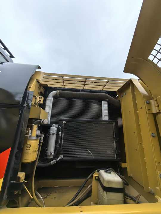 Cheap used excavator second hand cat 320D2 excavator used CAT excavator in stock - Escavatore cingolato: foto 5 Cheap used excavator second hand cat 320D2 excavator used CAT excavator in stock - Escavatore cingolato: foto 5