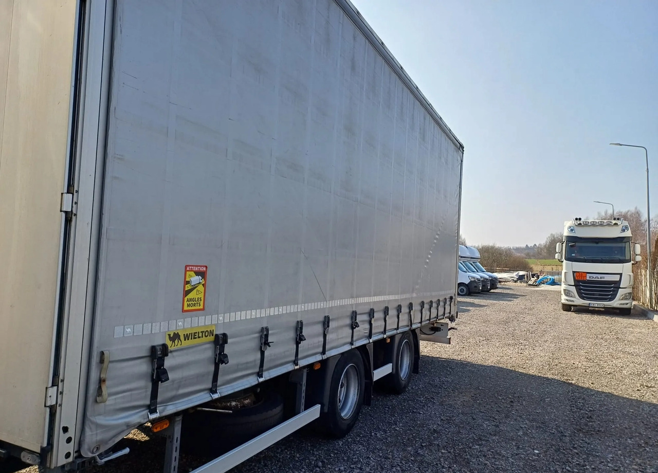 DAF XF 480 SUPER SPACE CAB / ZESTAW TANDEM PRZEJAZDOWY 120m3 - Camion centinato: foto 4 DAF XF 480 SUPER SPACE CAB / ZESTAW TANDEM PRZEJAZDOWY 120m3 - Camion centinato: foto 4