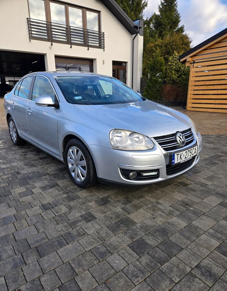 Volkswagen Jetta 2.0 TDI Sportline - Berlina: foto 3 Volkswagen Jetta 2.0 TDI Sportline - Berlina: foto 3