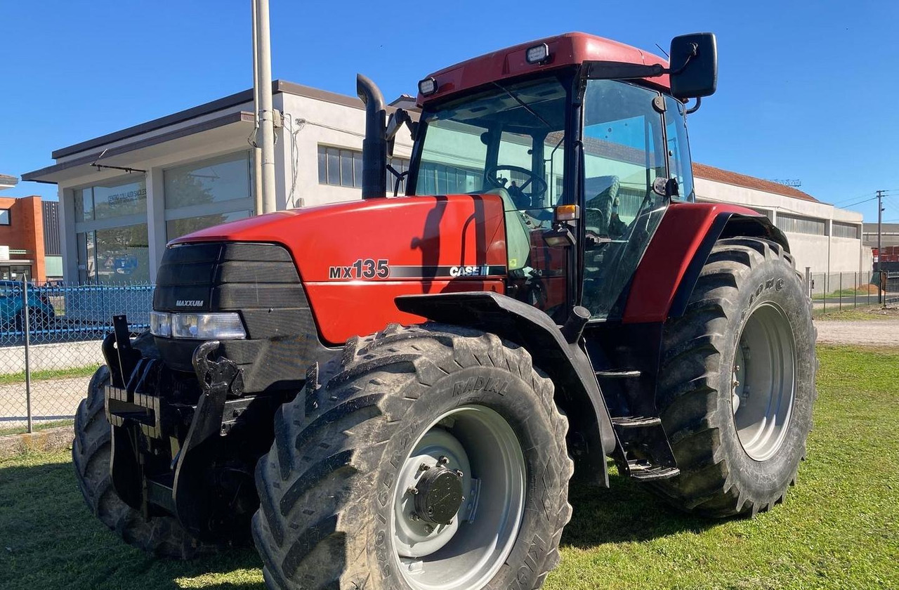 Trattore Case IH Maxxum MX135 - Trattore: foto 1 Trattore Case IH Maxxum MX135 - Trattore: foto 1