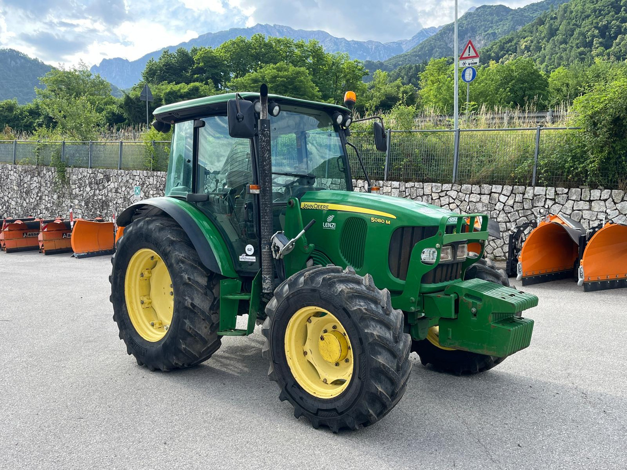 TRATTORE JOHN DEERE 5080 M - Trattore: foto 4 TRATTORE JOHN DEERE 5080 M - Trattore: foto 4