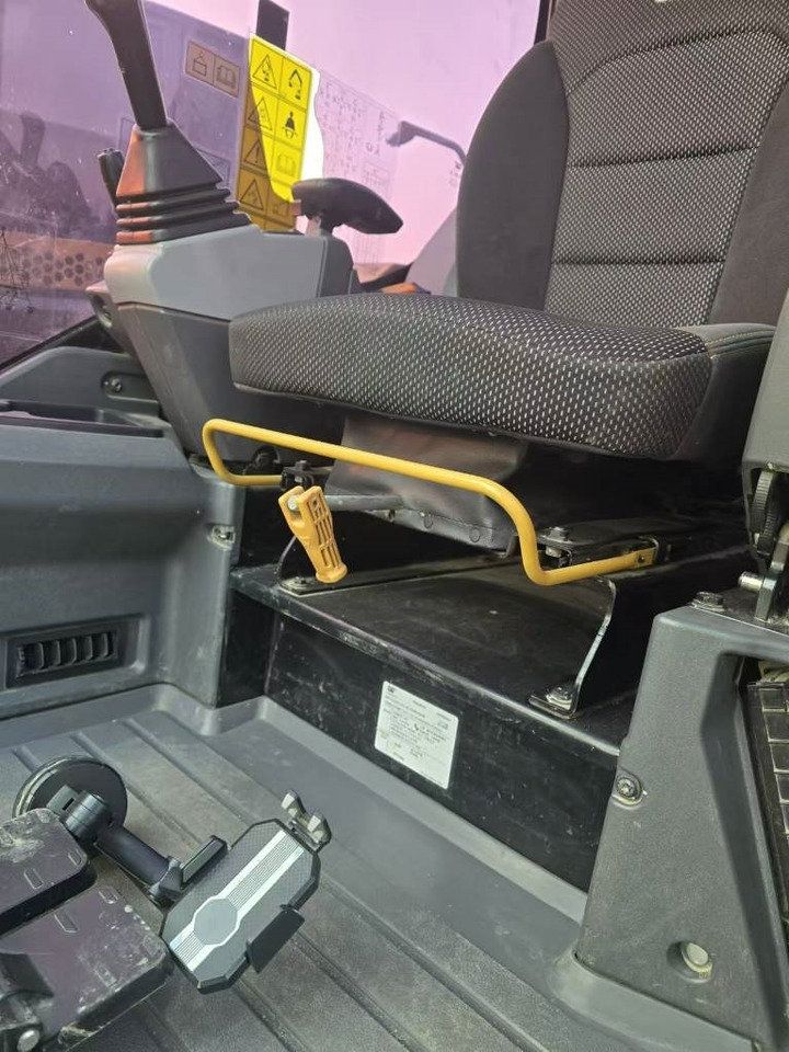 Miniescavatore CAT 306: foto 6 Miniescavatore CAT 306: foto 6