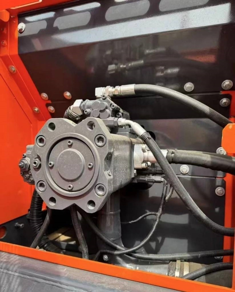 Doosan 225 DX - Escavatore cingolato: foto 2 Doosan 225 DX - Escavatore cingolato: foto 2