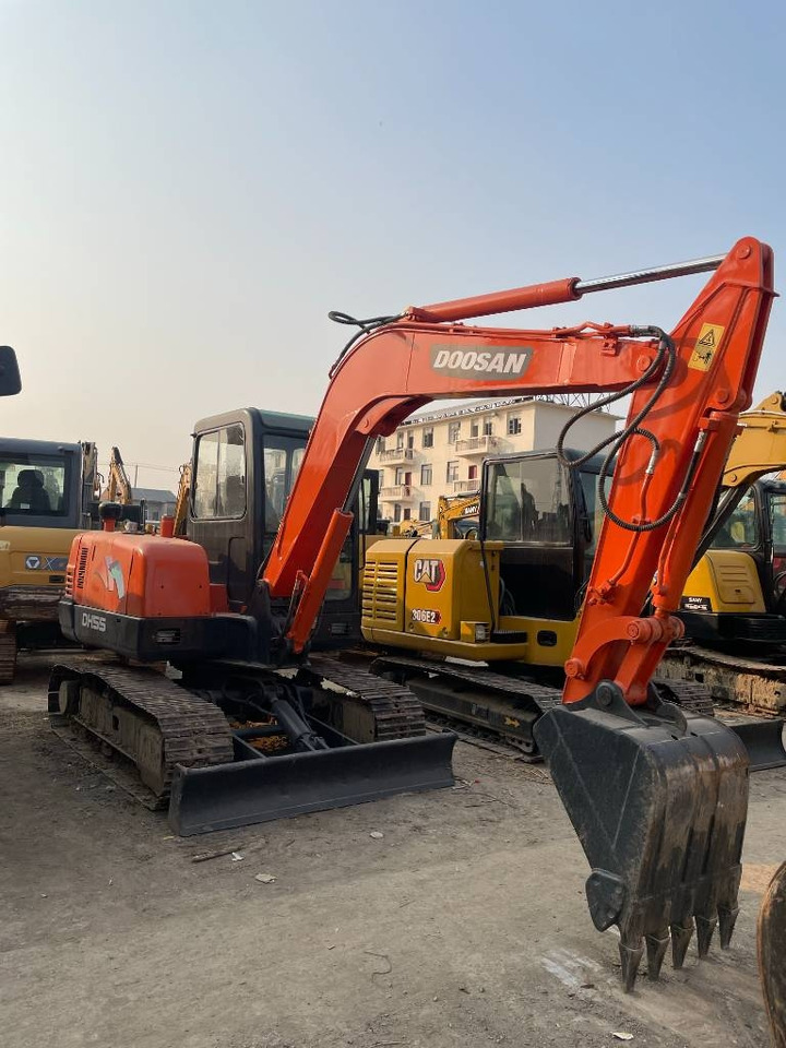 Doosan DH 55 - Miniescavatore: foto 1 Doosan DH 55 - Miniescavatore: foto 1