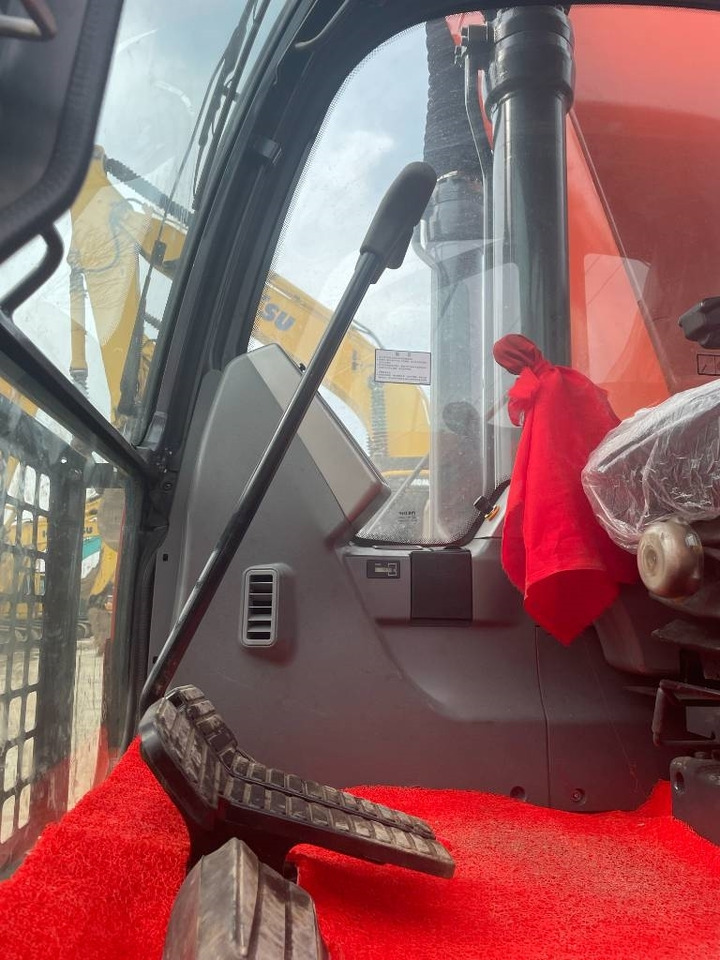 Doosan DX 225 - Escavatore cingolato: foto 3 Doosan DX 225 - Escavatore cingolato: foto 3