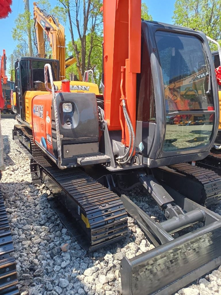 Hitachi 60 - Escavatore cingolato: foto 2 Hitachi 60 - Escavatore cingolato: foto 2