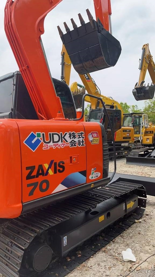 Miniescavatore Hitachi ZX 70: foto 10 Miniescavatore Hitachi ZX 70: foto 10